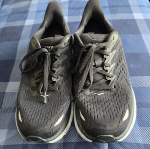 Gently used Hoka Clifton 9